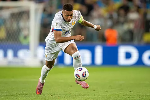 مبابي يطارد جيرو.. تعرف على أفضل 10 هدافين للمنتخب الفرنسي